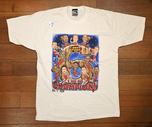 画像1: 【クリックポスト185円も可】90s Deadstock CHICAGO BULLS シカゴブルズ 6TIME CHAMPION Tシャツ (WHITE/L)PRO LAYER (1)