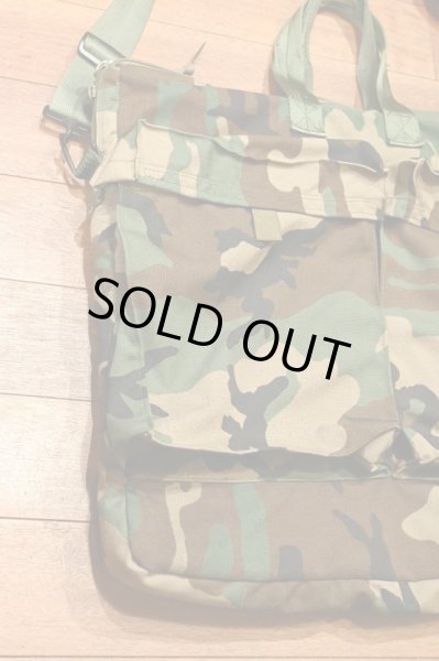 画像4: 2000's USED US ARMY AH-64 FLYERS BAG アパッチ戦闘ヘリ ヘルメットバッグ (約 縦54cm×横57cm) 中古  (4)