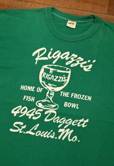 画像2: 【クリックポスト185円も可】70s Russell Athletic "Rigazzi's" Tシャツ アメリカ製 コットン100(GREEN/L)ビンテージ 中古