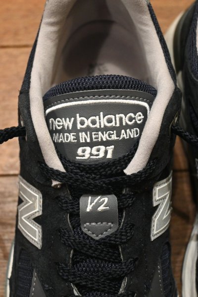 画像3: NEW BALANCE ニューバランス 991 v2 NV2 イングランド製(NAVY/9-D)箱 スペアシューレースつき