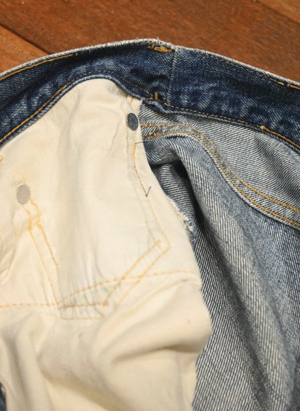 画像18: 60s Levi's リーバイス501 BIG-E ビッグE 🄬のみタブ リペア+ペンキ(実寸 W30L31)ビンテージデニム (18)