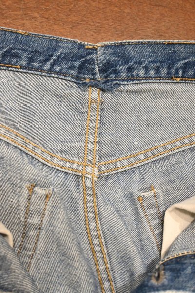 画像16: 60s Levi's リーバイス501 BIG-E ビッグE 🄬のみタブ リペア+ペンキ(実寸 W30L31)ビンテージデニム (16)