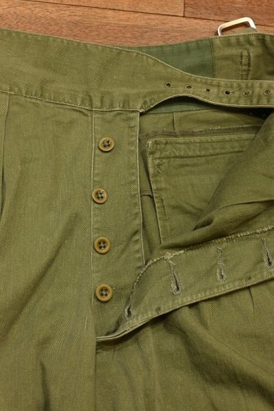 画像3: (クリックポスト185円も可)50s BRITISH ARMY イギリス軍 ドリル グルカショーツ(KHAKI/W〜31.5)中古 ビンテージ