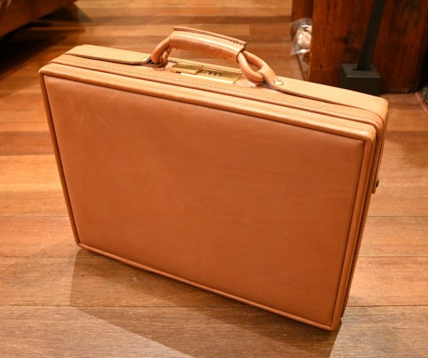 画像1: DEADSTOCK HARTMANN ハートマン レザー アタッシュケース(TAN)デッドストック (1)