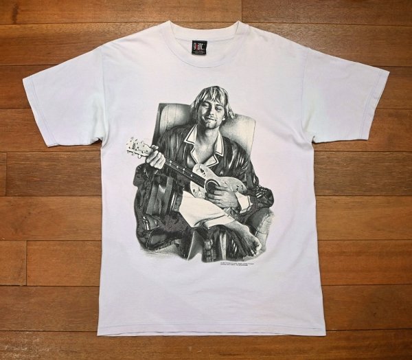 画像1: (クリックポスト185円も可) 90s giant "KURT COBAIN" カートコバーン Tシャツ アメリカ製(L)ビンテージ ニルヴァーナ (1)