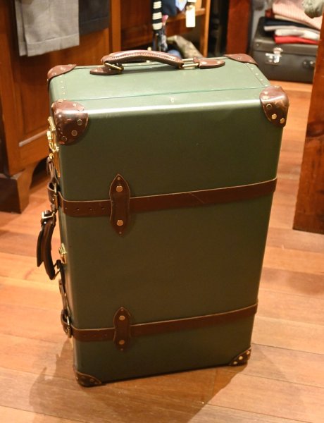 画像1: GLOBE-TROTTER Centenary センテナリー ラージスーツケース 旧モデル(KHAKI) 中古 (1)