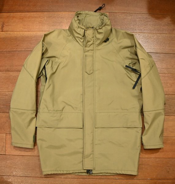 画像1: '92 U.S ARMY ECWCS PARKA GENII ゴアテックスパーカー S.W.I INC社製 民生品 (LIGHT KHAKI/XS-R) 米軍  (1)