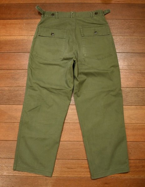 画像7: 50s U.S ARMY HBT UTILITY TROUSERS  ヘリンボーンツイル ベイカーパンツ ボタンフライ サイドアジャスターつき(実寸W32L28.5)ビンテージ中古 (7)